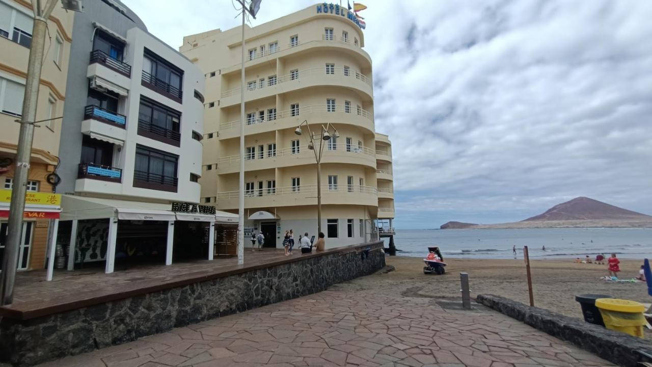 Views Of El Medano Beach, Two Buitenkant foto
